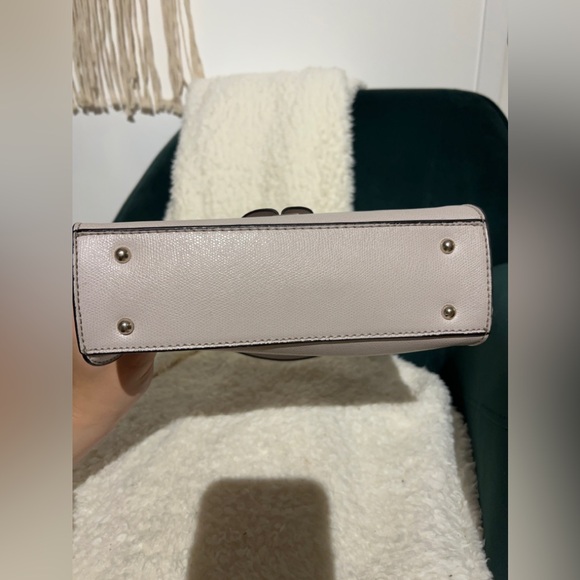 GUESS bag & wallet - Picture 4 of 4